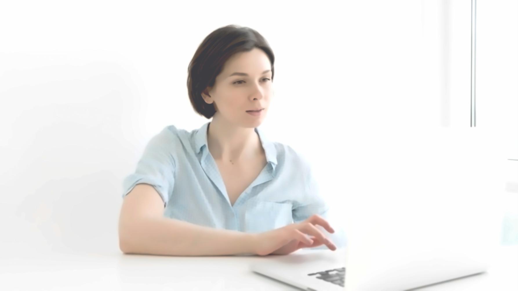 norivexalor team providing personalized support for financial education students